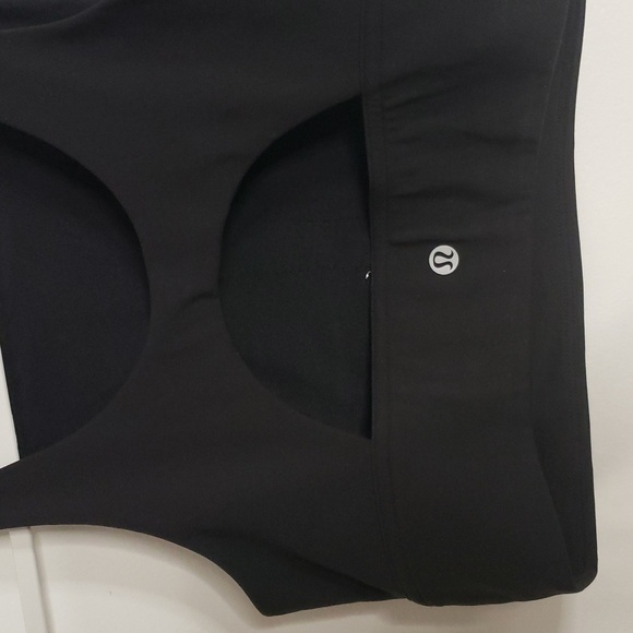 Black Sleeveless Crop Top - Picture 4 of 5